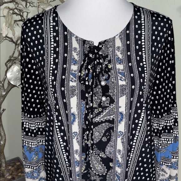 Style & Co. Black and Blue Patterned Blouse - Picture 2 of 4
